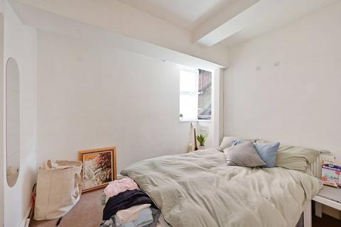 1 bedroom flat to rent, Roehampton High Street, Roehampton, London, SW15