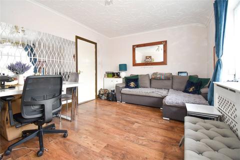 2 bedroom apartment for sale, Yew Avenue, Yiewsley, West Drayton, UB7