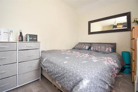 2 bedroom apartment for sale, Yew Avenue, Yiewsley, West Drayton, UB7