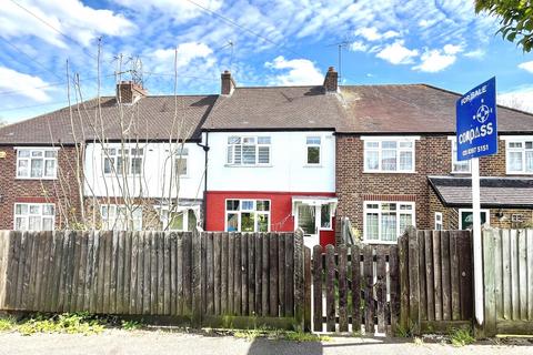 3 bedroom terraced house for sale, Thrigby Road, Chessington, Surrey. KT9 2AQ