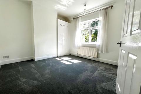 12 Thrigby Road, Chessington, KT9 2AQ