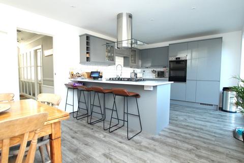 63 Copeland Drive, Poole, BH14 8NS