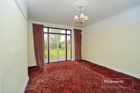 115 Oaks Avenue, Worcester Park, KT4 8XG