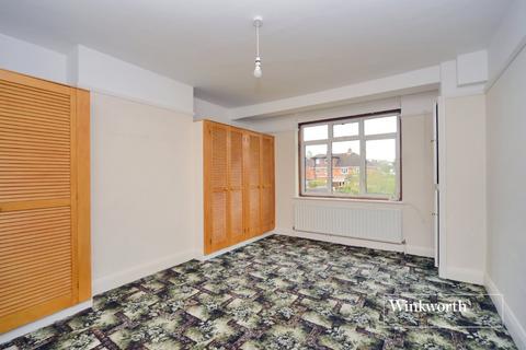 115 Oaks Avenue, Worcester Park, KT4 8XG
