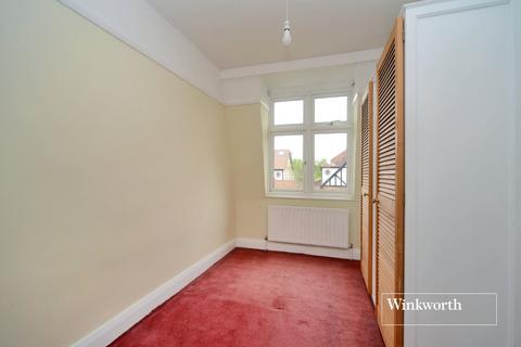 115 Oaks Avenue, Worcester Park, KT4 8XG
