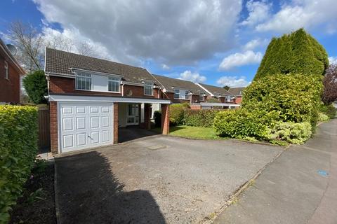 4 bedroom detached house to rent, Constance Avenue, Trentham, Stoke-on-Trent, ST4