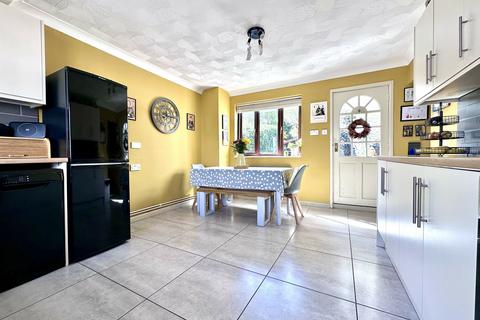 3 bedroom semi-detached house for sale, Hempfield Place, Littleport, Ely, Cambridgeshire