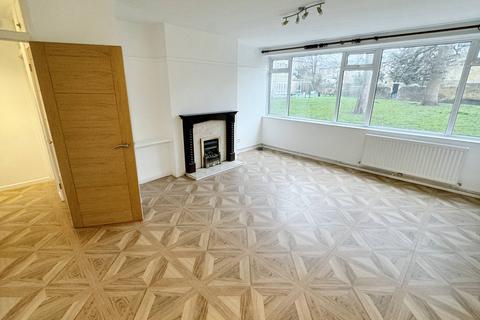 2 bedroom flat to rent, Greenwich High Road, London SE10