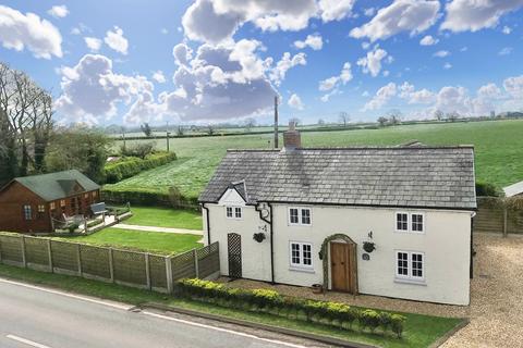 3 bedroom cottage for sale, Whitchurch Road, Audlem, CW3