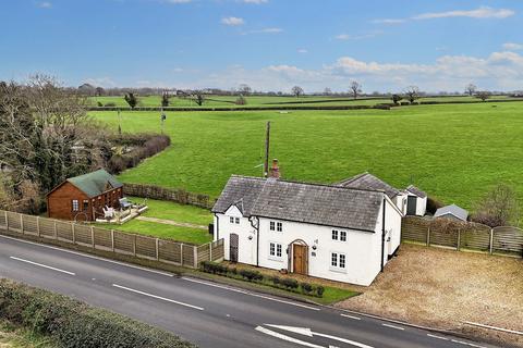 3 bedroom cottage for sale, Whitchurch Road, Audlem, CW3