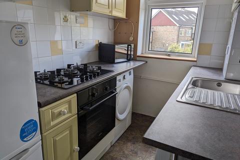 2 bedroom flat to rent, Rowans Court, Lewes