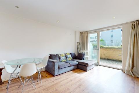 1 bedroom ground floor flat to rent, Battersea Park Road