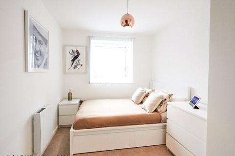 2 bedroom flat to rent, Endeavour House, 1b Elmira Way, M5