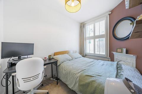 52 Yukon Road, London, SW12 9PX