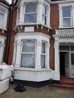 4 bedroom flat to rent, Forest Gate, E7 8AP