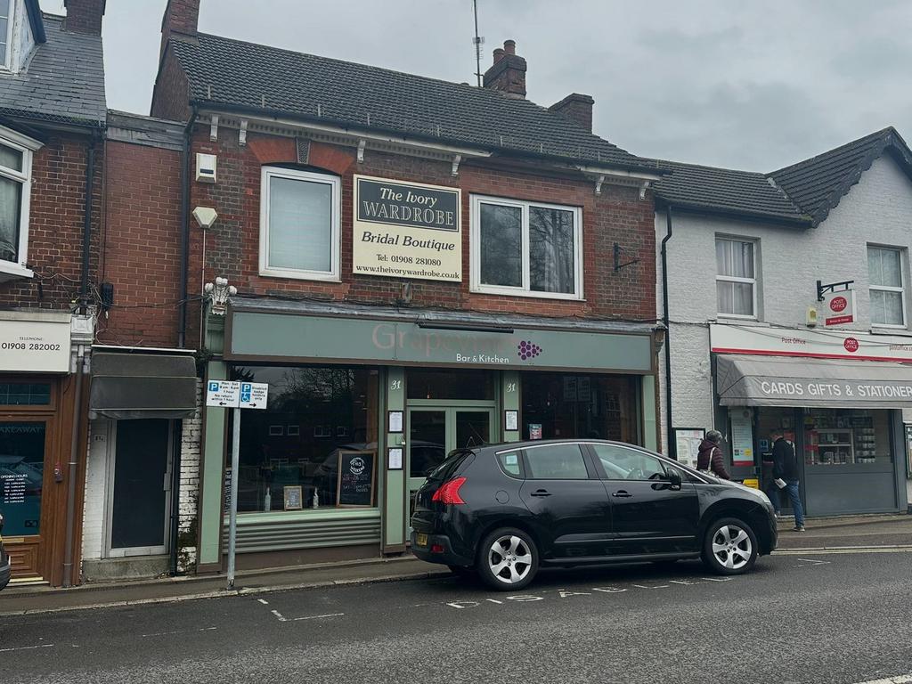 Retail Unit to Let on High Street, Woburn Sands