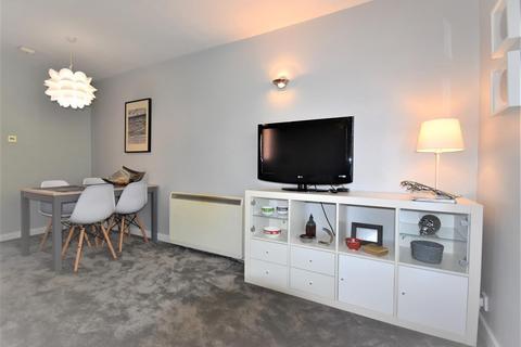1 bedroom flat for sale, Rothschild Road, Chiswick