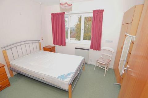 1 bedroom flat for sale, St. Marys Close, Alton, Hampshire, GU34 1EQ