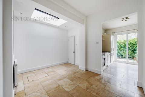 56 Bellevue Road, London, W13 8DE
