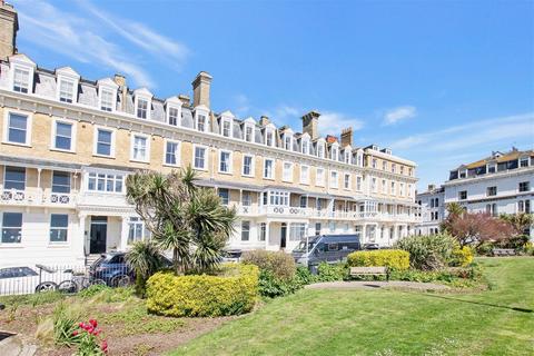 Studio for sale, Heene Court Mansions, Worthing BN11 3NW