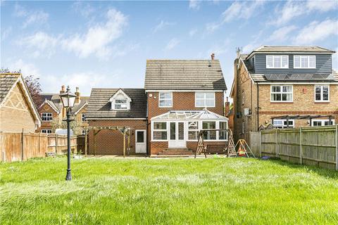 4 bedroom detached house for sale, Thorpeside Close, Staines-upon-Thames, Surrey, TW18