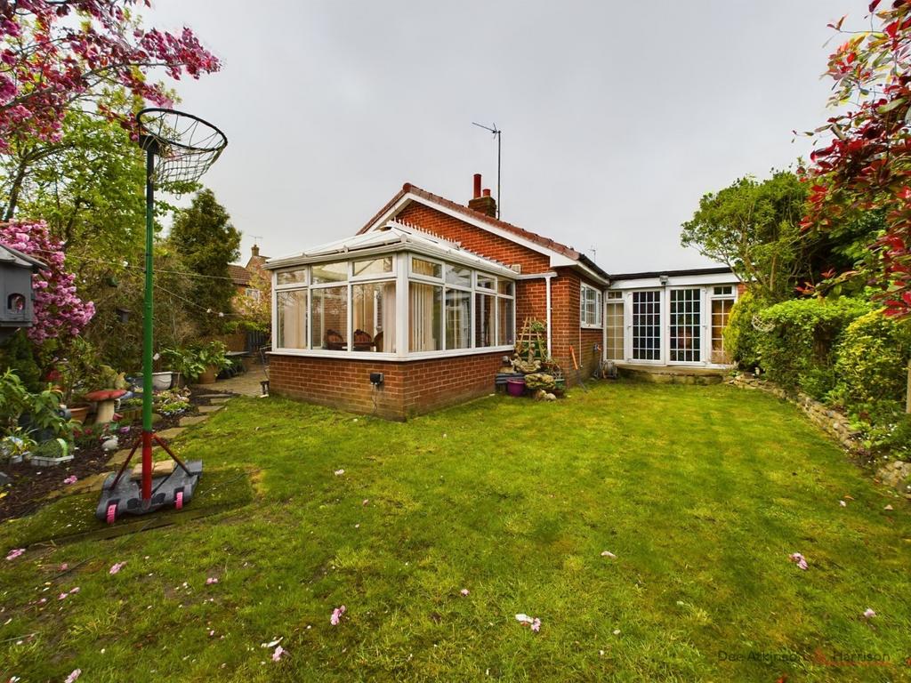 2 Bedroom Detached Bungalow   For Sale