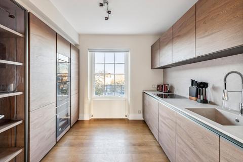 3 bedroom flat to rent, Onslow Square, South Kensington, London, SW7