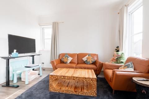 2 bedroom flat to rent, Links Street, Kirkcaldy KY1