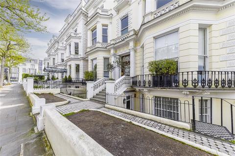3 bedroom apartment to rent, Holland Park, London, W11