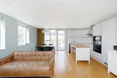 3 bedroom flat for sale, Tollgate Gardens, London, NW6