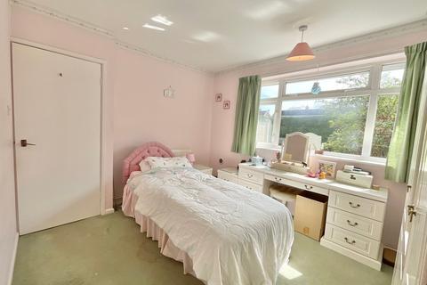 2 bedroom semi-detached bungalow for sale, Earls Road, Shavington, CW2