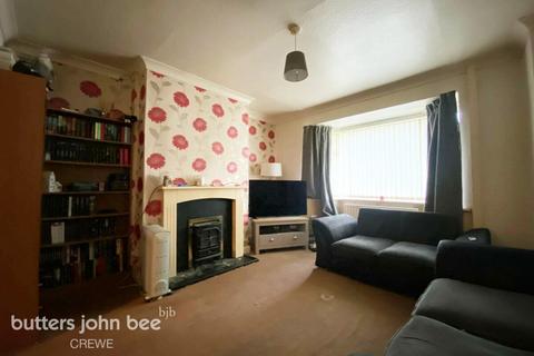 3 bedroom semi-detached house for sale, Selworthy Drive, Crewe