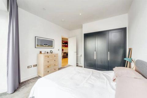 1 bedroom apartment to rent, Lyell Street, London E14