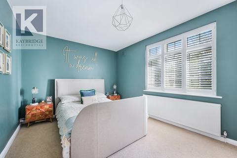 8, Grange Mansions Kingston Road, Epsom, KT17 2AD