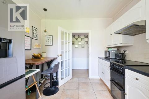 8, Grange Mansions Kingston Road, Epsom, KT17 2AD