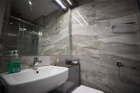 Studio to rent, Apt 303, 25 Cross Street, 25 Cross Street M2