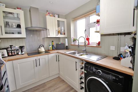 81 Barrington Close, Witney, OX28 5FJ