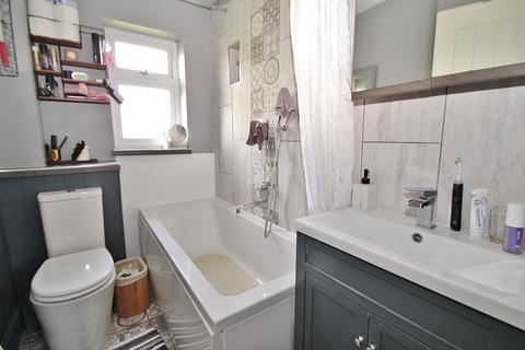 81 Barrington Close, Witney, OX28 5FJ