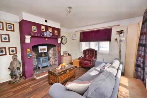 21 Boscombe Road, Amesbury, Salisbury, SP4 7JQ