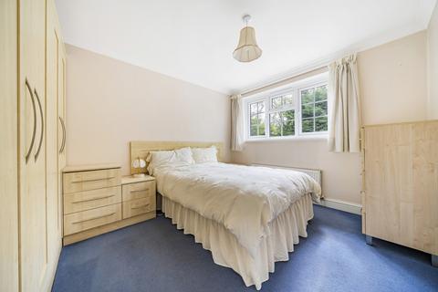 40 Austral Close, Sidcup, DA15 7LE