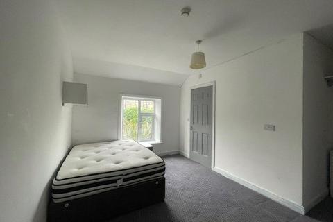 1 bedroom in a house share to rent, Lowerhouses Lane, Lowerhouses, Huddersfield, HD5