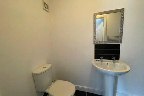 1 bedroom in a house share to rent, Lowerhouses Lane, Lowerhouses, Huddersfield, HD5