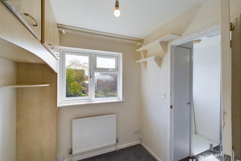 3 bedroom terraced house to rent, Galloway, Aylesbury