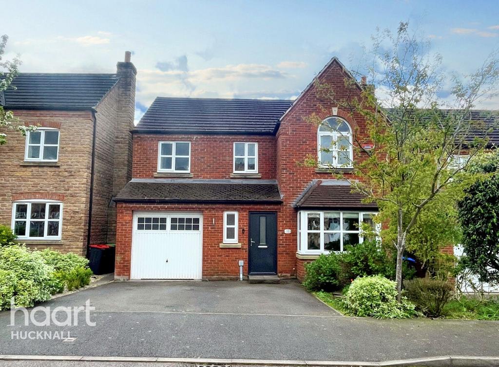 Millbank Place, Bestwood Village... 4 bed detached house for sale £