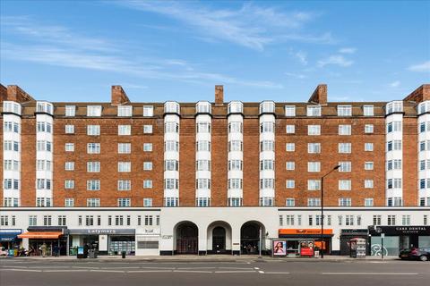 3 bedroom flat to rent, Latymer Court, Hammersmith Road , Hammersmith, London, W6