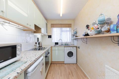 1 bedroom maisonette for sale, Saltdean Close, Crawley RH10