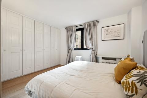 2 bedroom flat to rent, Point West, 116 Cromwell Road, London