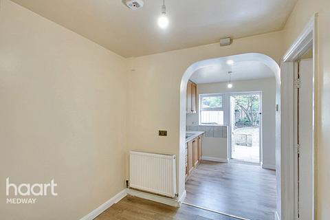 3 bedroom terraced house for sale, Darnley Road, Rochester