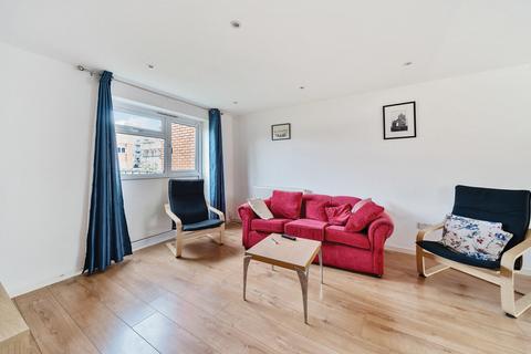 4 Ivy Road, London, E16 1NJ