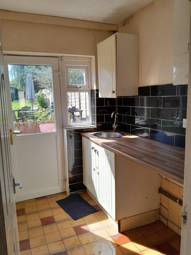 Eve Lane, Dudley, DY1 3 bed semidetached house £1,000 pcm (£231 pw)